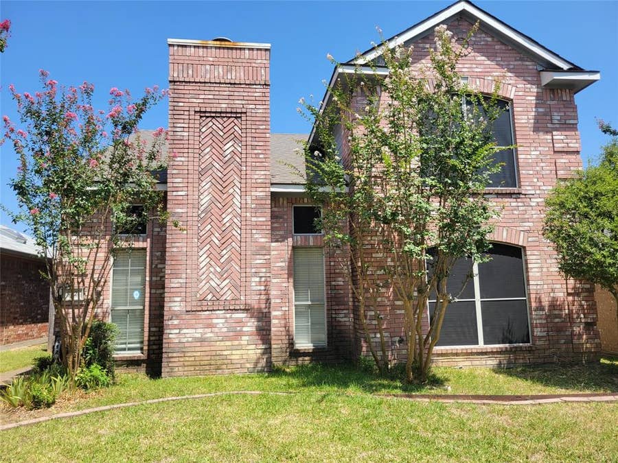Property photo for 912 Haverstraw Place, Mesquite, TX