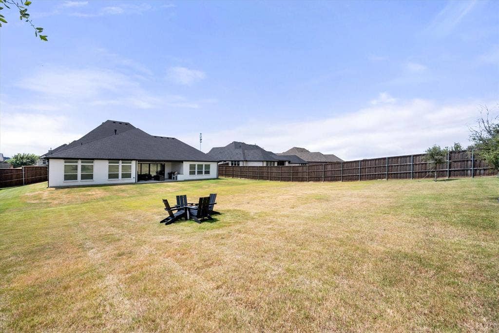 2109 Glenbrook Street, Haslet, TX 76052 2109 Glenbrook Street, Haslet, TX 76052
