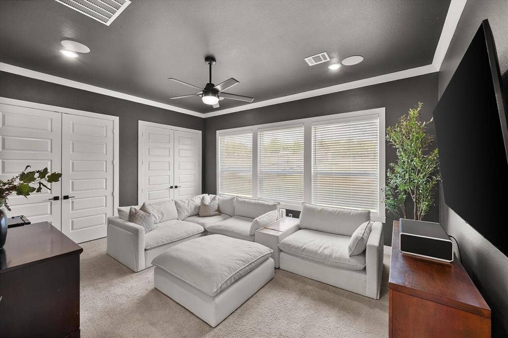 2109 Glenbrook Street, Haslet, TX 76052 2109 Glenbrook Street, Haslet, TX 76052