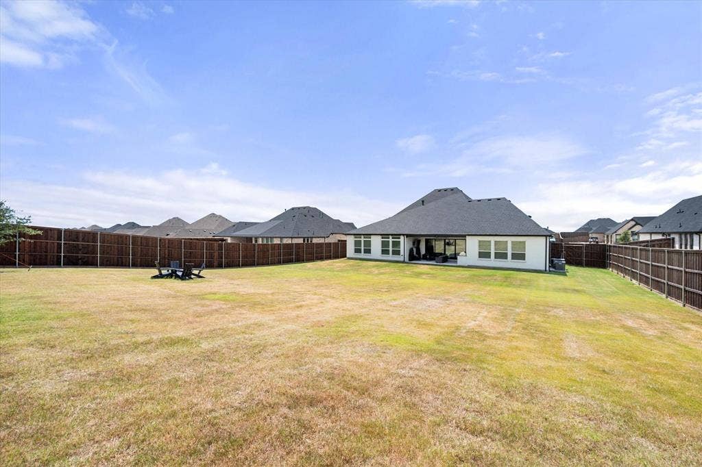 2109 Glenbrook Street, Haslet, TX 76052 2109 Glenbrook Street, Haslet, TX 76052
