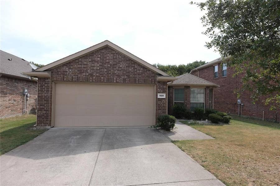 Property photo for 929 Hazels Way, Anna, TX