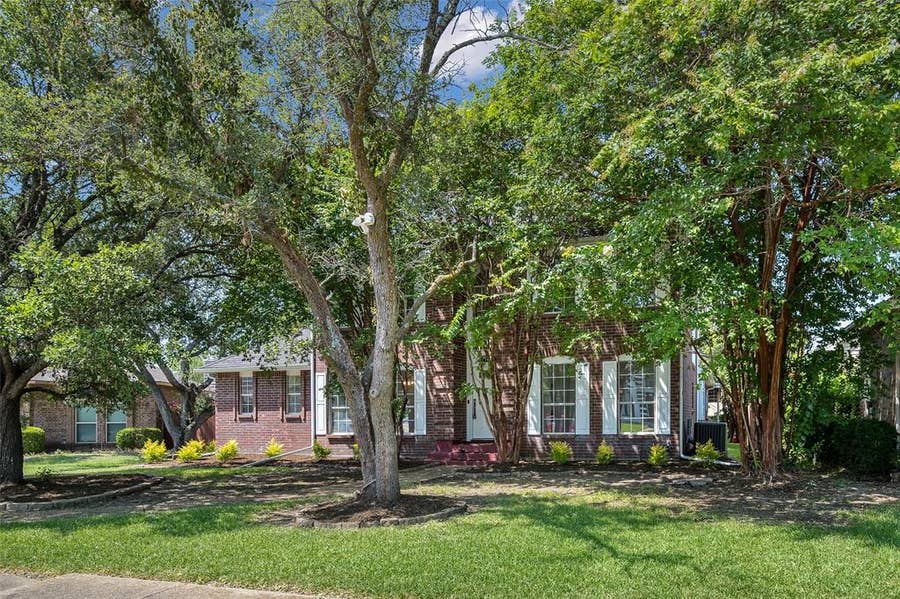 Property photo for 7122 Don Gomez Lane, Garland, TX