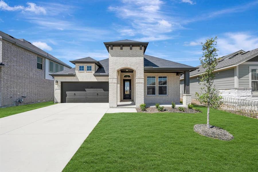 Property photo for 1725 Willow Patch Drive, Denton, TX