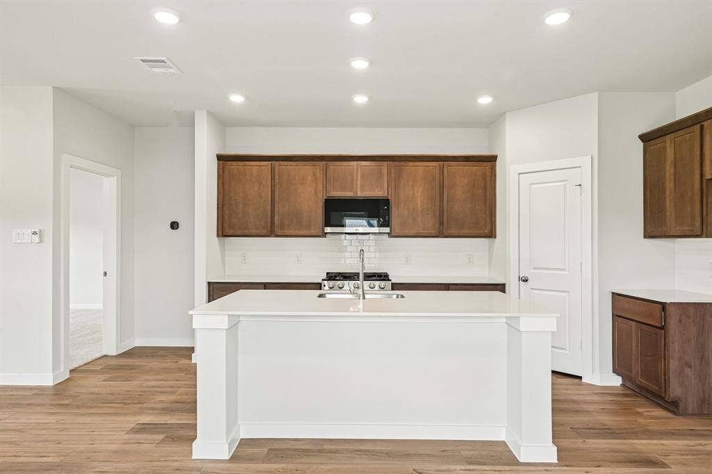 312 Sun Harvest Drive, Royse City, TX 75189 312 Sun Harvest Drive, Royse City, TX 75189