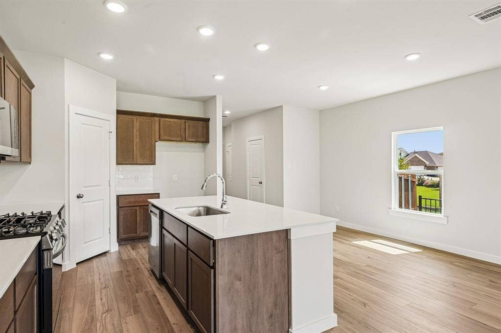 312 Sun Harvest Drive, Royse City, TX 75189 312 Sun Harvest Drive, Royse City, TX 75189