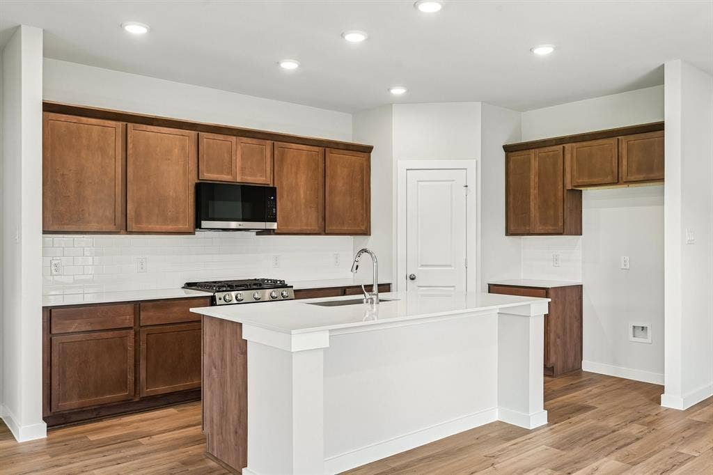 312 Sun Harvest Drive, Royse City, TX 75189 312 Sun Harvest Drive, Royse City, TX 75189