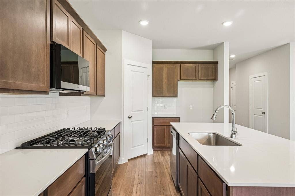 312 Sun Harvest Drive, Royse City, TX 75189 312 Sun Harvest Drive, Royse City, TX 75189