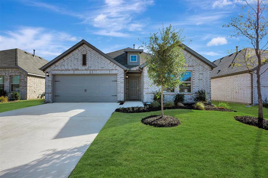 Property photo for 1601 Etosha Drive, Royse City, TX