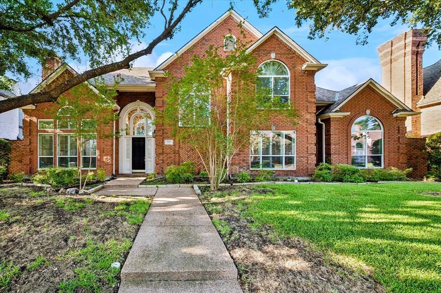 Property photo for 5124 Summit Hill Drive, Dallas, TX