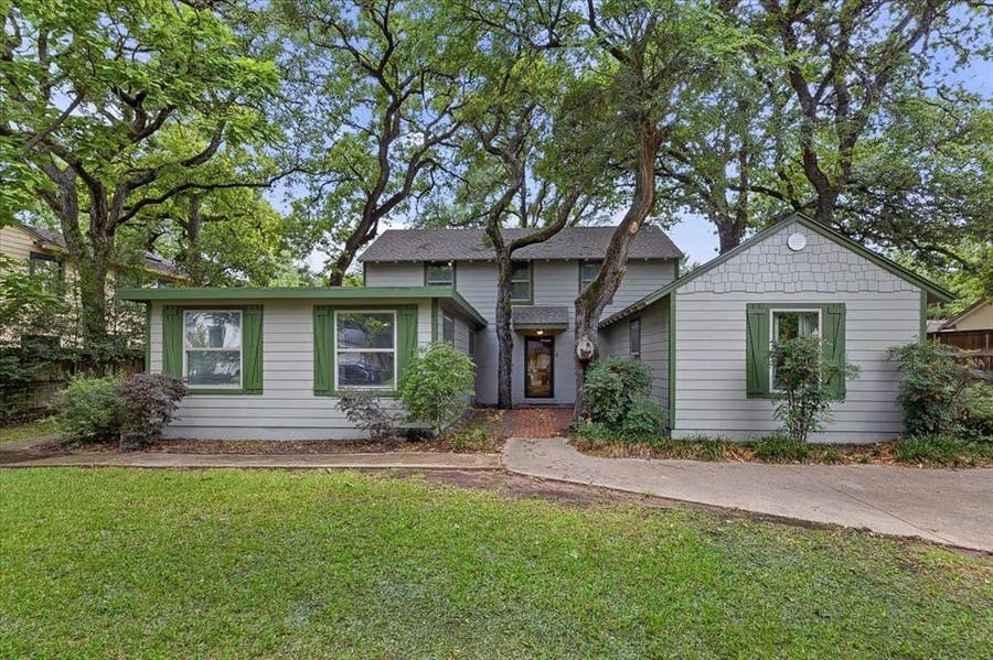 Property photo for 401 N Bailey Avenue, Fort Worth, TX