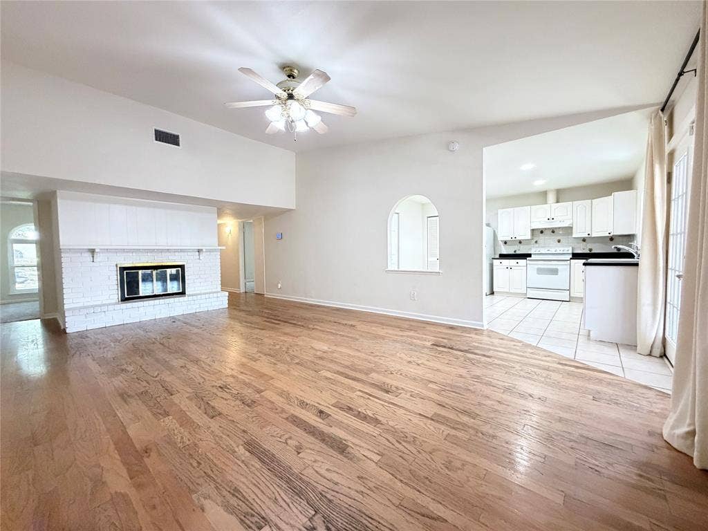 407 Ivy Way, Garland, TX 75043 407 Ivy Way, Garland, TX 75043