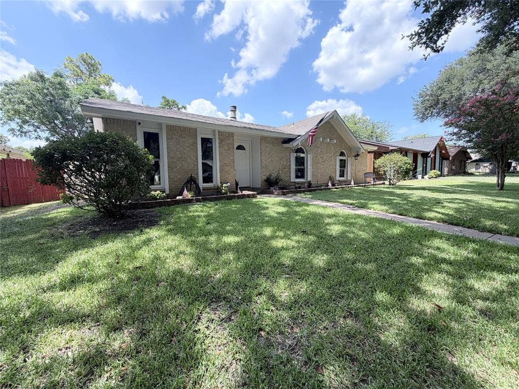 407 Ivy Way, Garland, TX 75043 407 Ivy Way, Garland, TX 75043