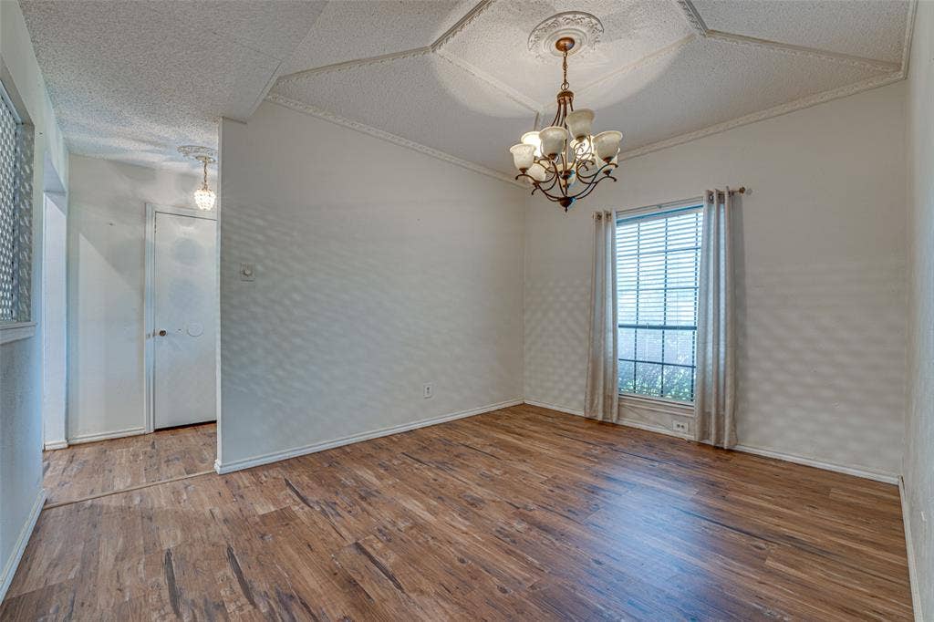 917 Meadowgate Drive, Garland, TX 75040