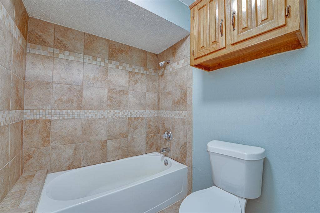 917 Meadowgate Drive, Garland, TX 75040
