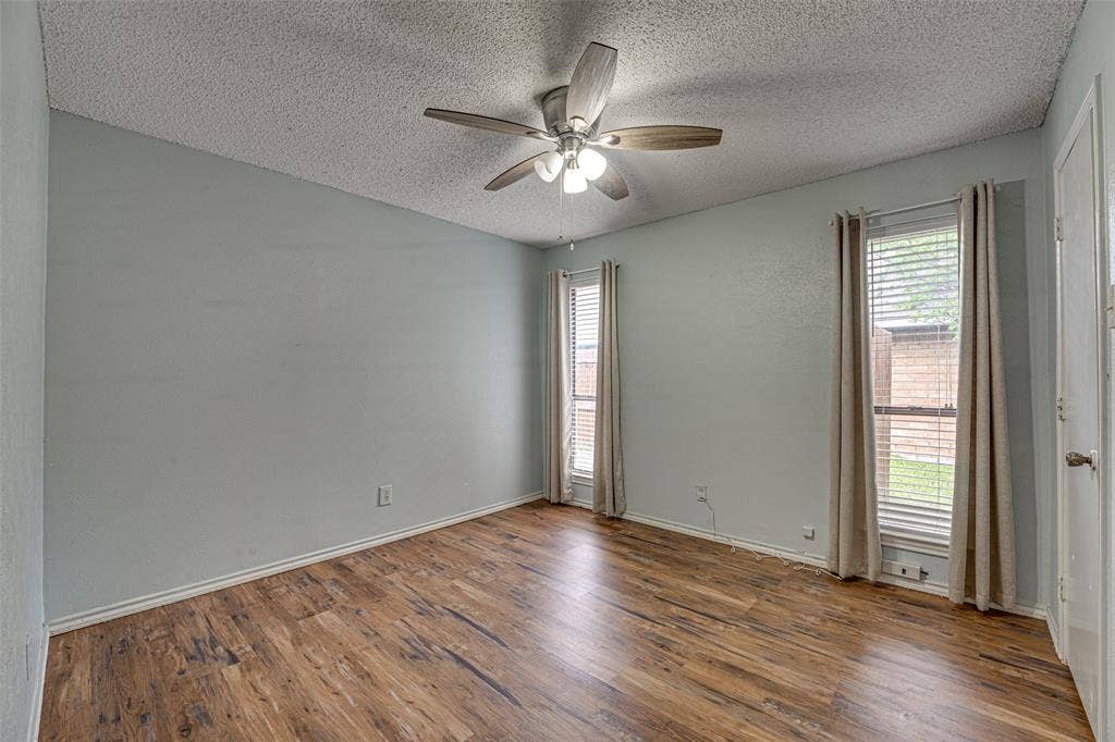 917 Meadowgate Drive, Garland, TX 75040