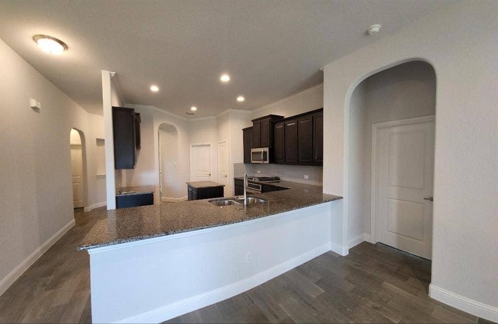 1801 Spinnaker Drive, Denton, TX 76210 1801 Spinnaker Drive, Denton, TX 76210