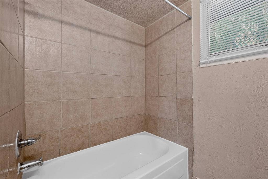 2021 Proctor Drive, Grand Prairie, TX 75051 2021 Proctor Drive, Grand Prairie, TX 75051
