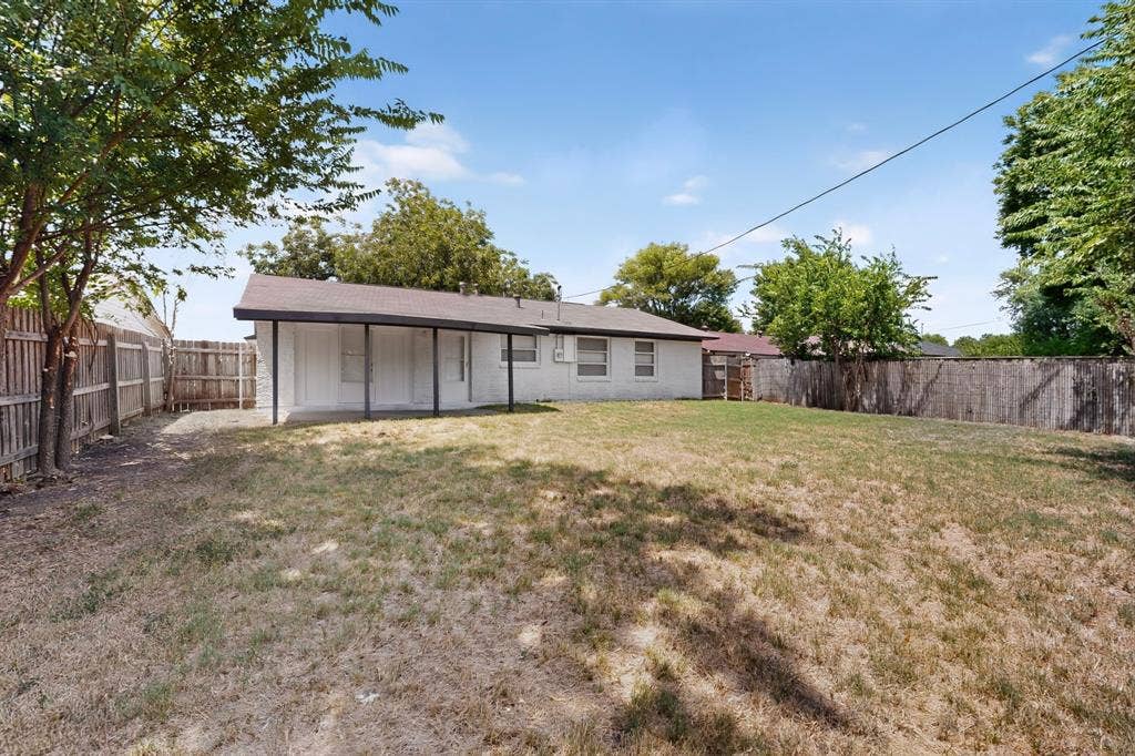 2021 Proctor Drive, Grand Prairie, TX 75051 2021 Proctor Drive, Grand Prairie, TX 75051