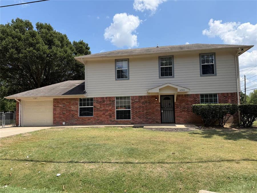 Property photo for 12905 Kleberg Road, Dallas, TX