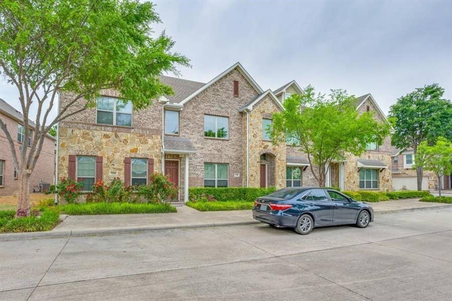 Property photo for 214 Alexandra Avenue, Richardson, TX
