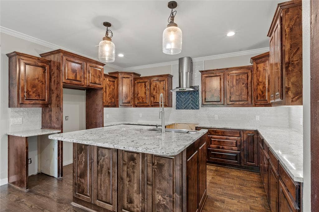 109 Bayview Street, Gun Barrel City, TX 75156 109 Bayview Street, Gun Barrel City, TX 75156