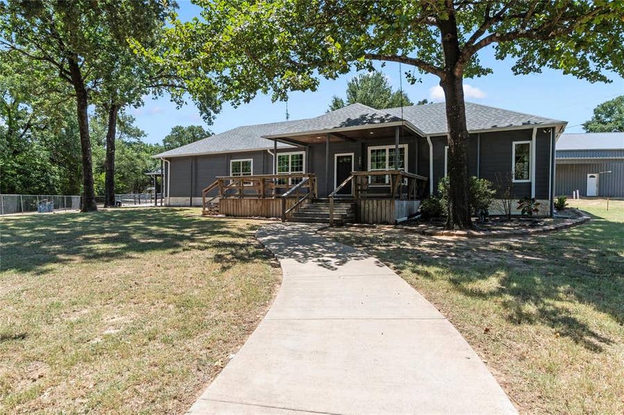 Property photo for 109 Bayview Street, Gun Barrel City, TX