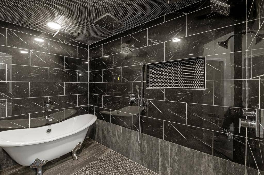 109 Bayview Street, Gun Barrel City, TX 75156 109 Bayview Street, Gun Barrel City, TX 75156
