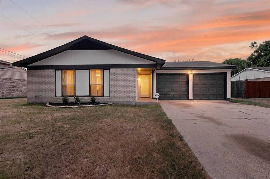 Property photo for 3045 Lisetta Street, Grand Prairie, TX