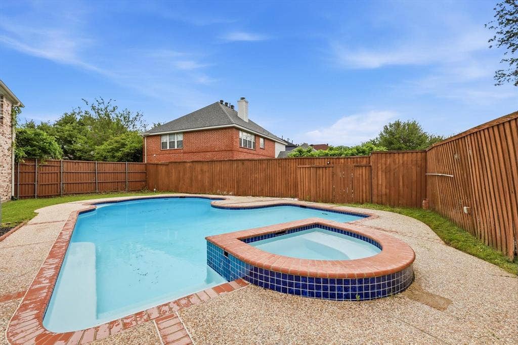 4001 Mayflower Lane, Plano, TX 75024 4001 Mayflower Lane, Plano, TX 75024