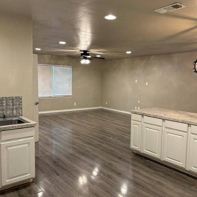 987 Radecke Road, Krum, TX 76249