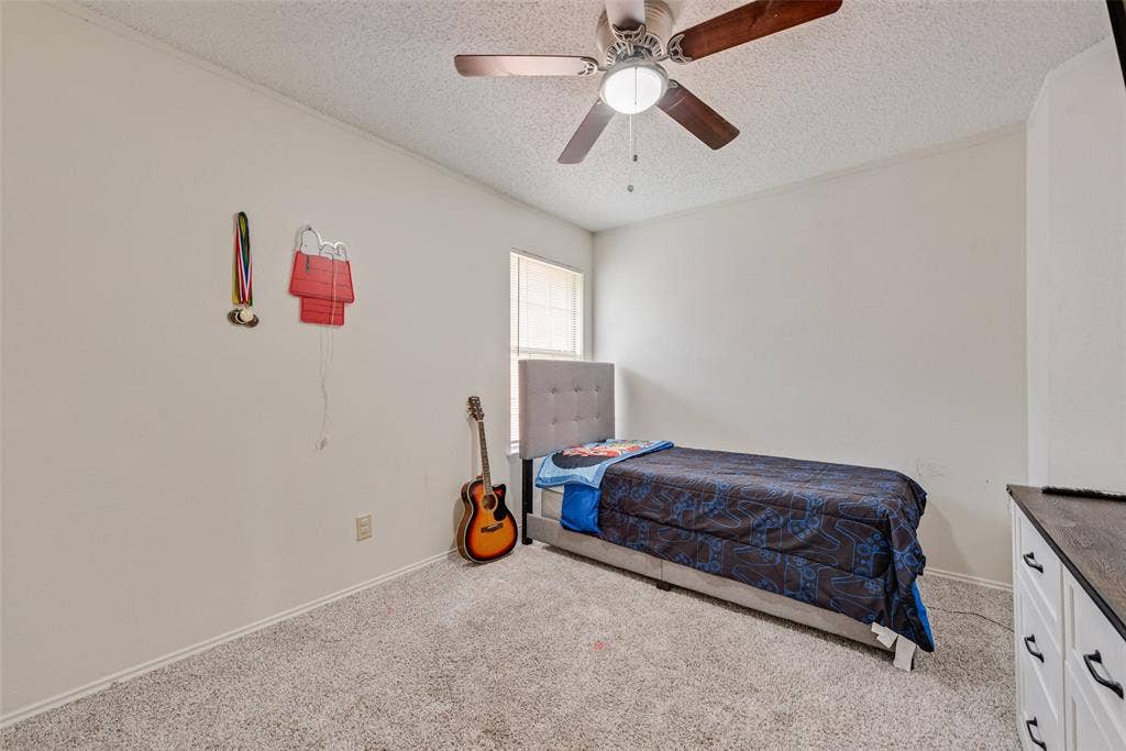 5209 Manhassett Drive, Arlington, TX 76018 5209 Manhassett Drive, Arlington, TX 76018