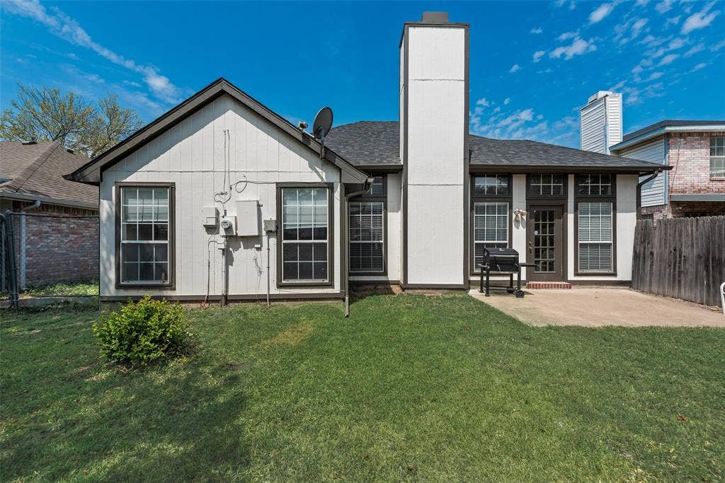5209 Manhassett Drive, Arlington, TX 76018 5209 Manhassett Drive, Arlington, TX 76018