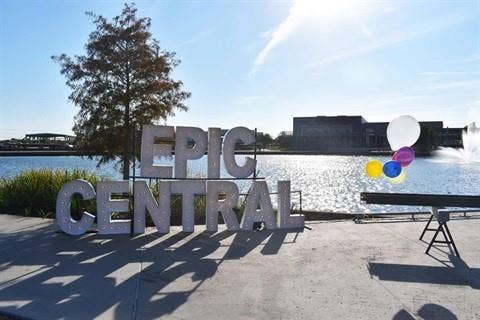 5209 Manhassett Drive, Arlington, TX 76018 Minutes from Epic Central