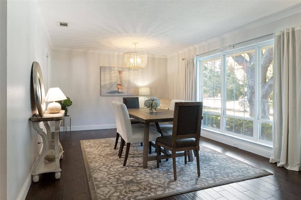 1560 Mapleton Drive, Dallas, TX 75228