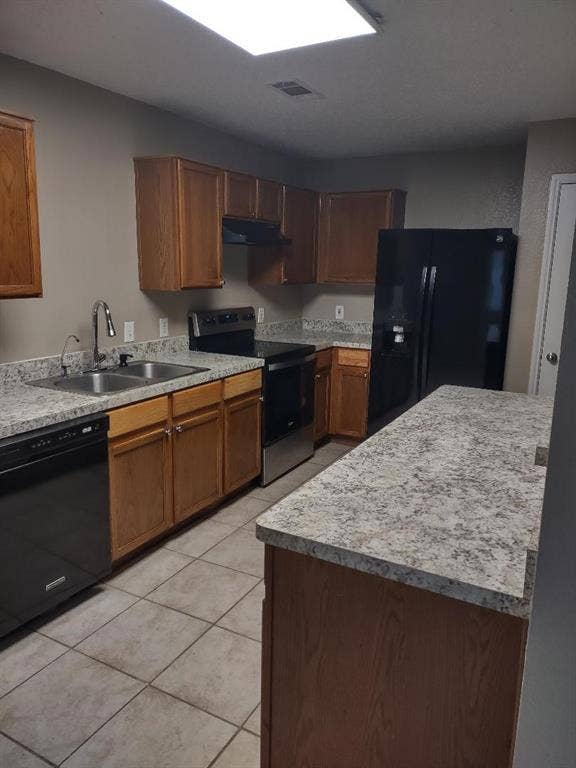 1613 Wavecrest Drive, Glenn Heights, TX 75154 Kitchen