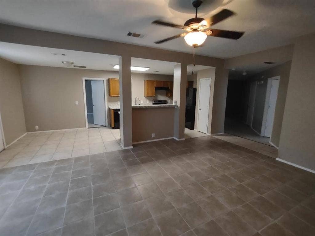 1613 Wavecrest Drive, Glenn Heights, TX 75154 1613 Wavecrest Drive, Glenn Heights, TX 75154