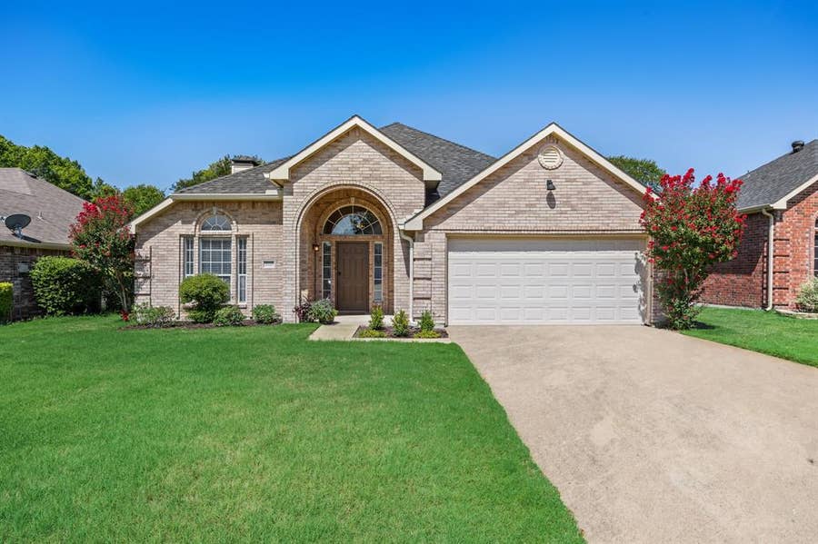 Property photo for 3725 Sycamore Lane, Rockwall, TX
