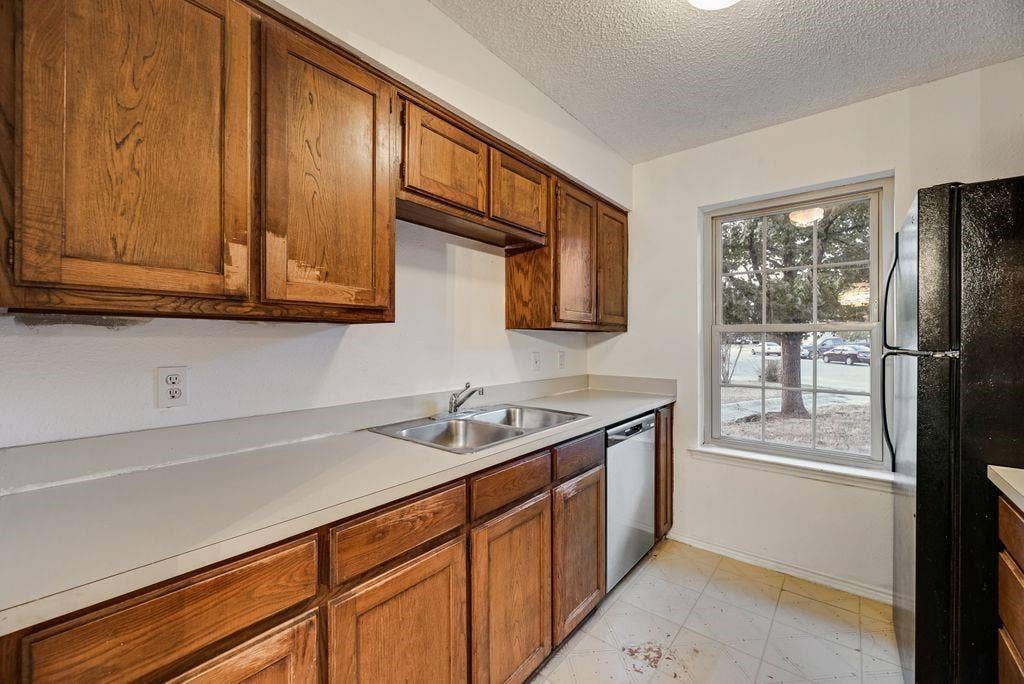 2804 Weston Drive, Denton, TX 76209