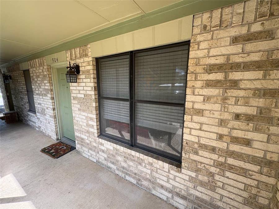 Property photo for 904 N Austin Street, Denton, TX