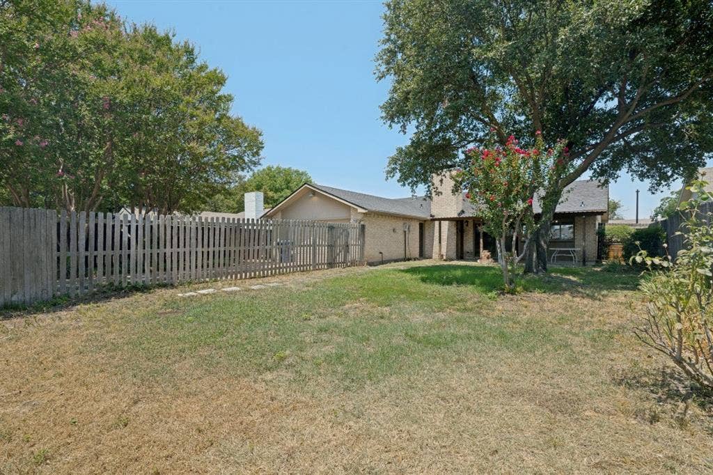 3126 High Plateau, Garland, TX 75044 3126 High Plateau, Garland, TX 75044