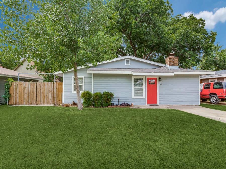 Property photo for 512 Bluebonnet Drive, Hurst, TX