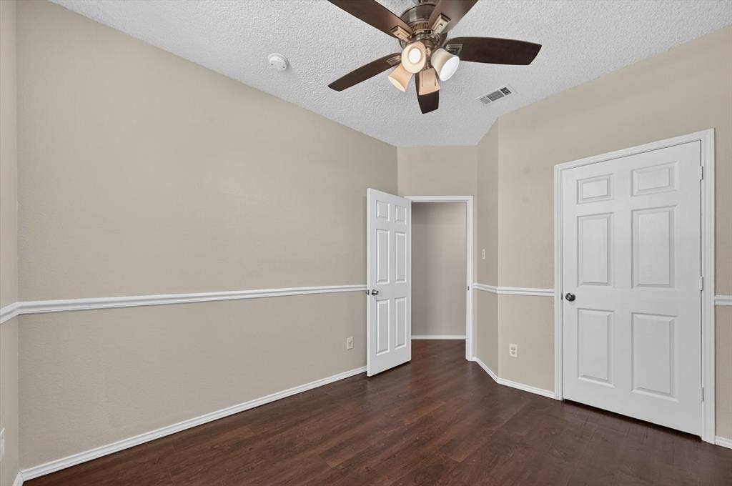 3960 Bexhill Drive, Plano, TX 75025 3960 Bexhill Drive, Plano, TX 75025