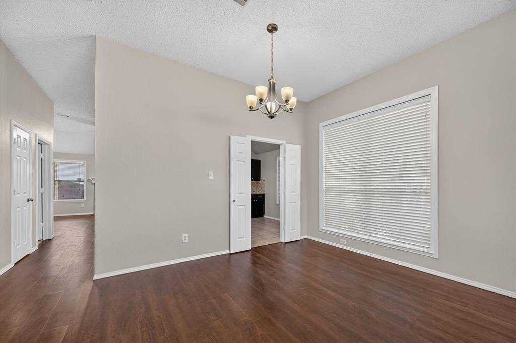 3960 Bexhill Drive, Plano, TX 75025 3960 Bexhill Drive, Plano, TX 75025