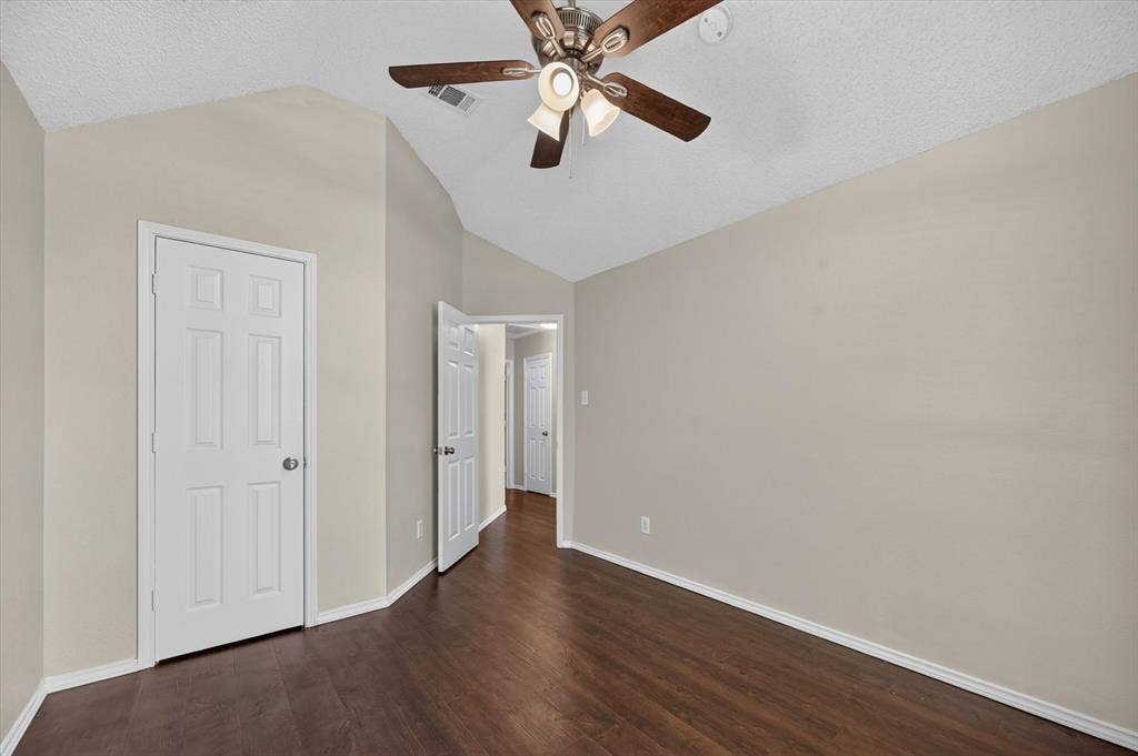 3960 Bexhill Drive, Plano, TX 75025 3960 Bexhill Drive, Plano, TX 75025