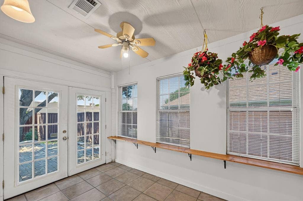3960 Bexhill Drive, Plano, TX 75025 3960 Bexhill Drive, Plano, TX 75025