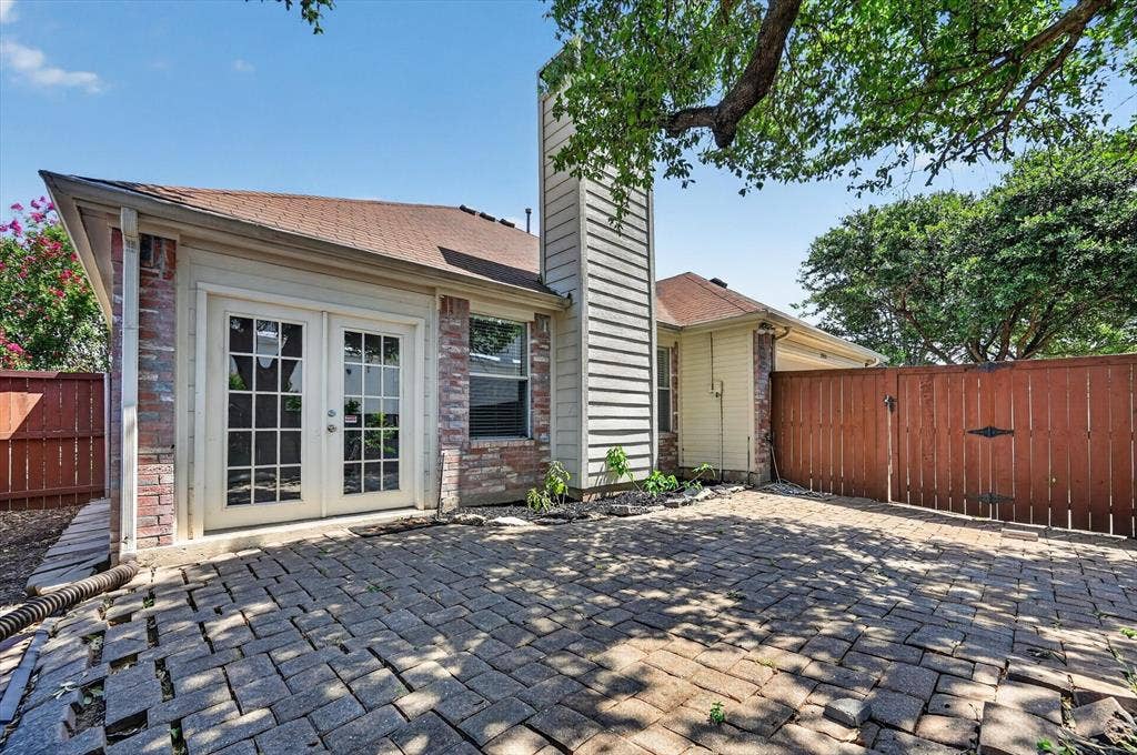 3960 Bexhill Drive, Plano, TX 75025 3960 Bexhill Drive, Plano, TX 75025