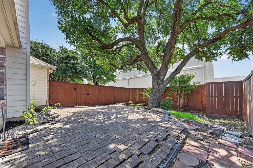 3960 Bexhill Drive, Plano, TX 75025 3960 Bexhill Drive, Plano, TX 75025