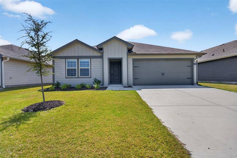Property photo for 149 Boxwood Drive, Royse City, TX