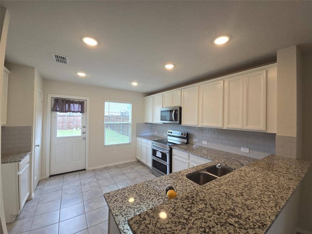 1431 Lumberton Drive, Forney, TX 75126 1431 Lumberton Drive, Forney, TX 75126