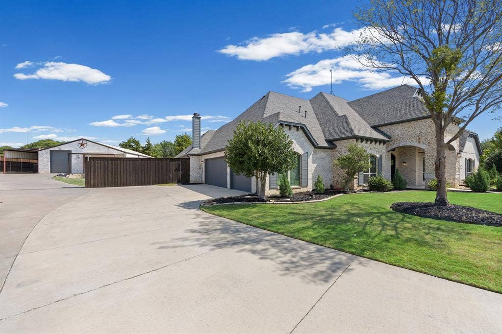 2971 American Sparrow Drive, Midlothian, TX 76065
